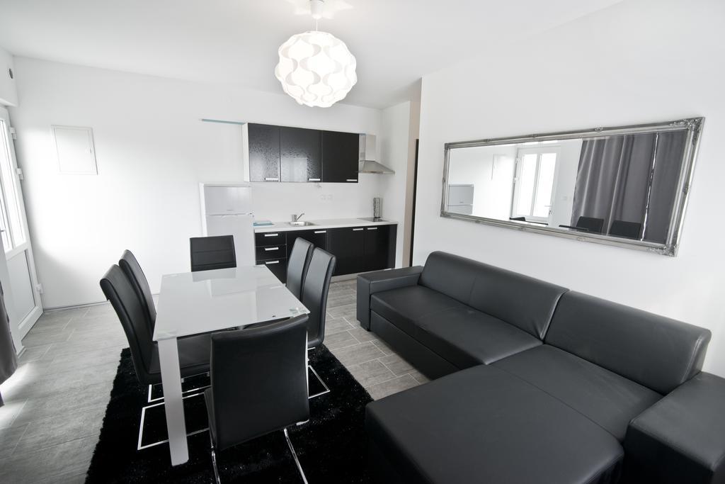 Rooms & Apartments Marinero Betina  Extérieur photo